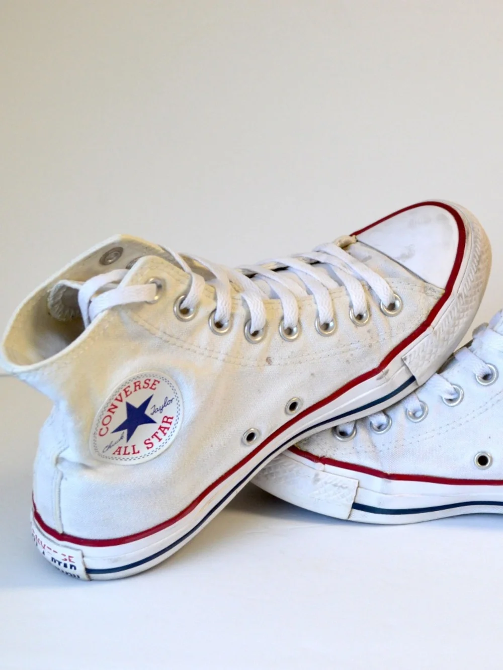 Converse All Stars white canvas chuck hi top woman size 8.5 sneaker shoes